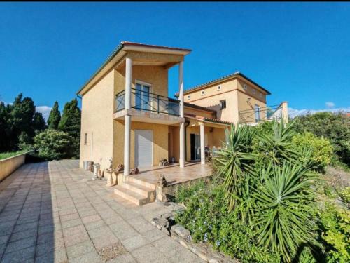 Millas Villa | Cœur de Millas terrasse, jardin et parking privé