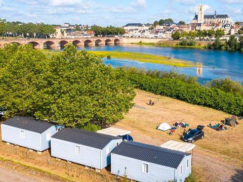 Nevers RV Rental | Camping de Nevers - Super Mercure Access