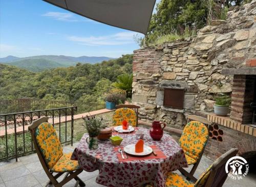 Montbolo House | Can prim