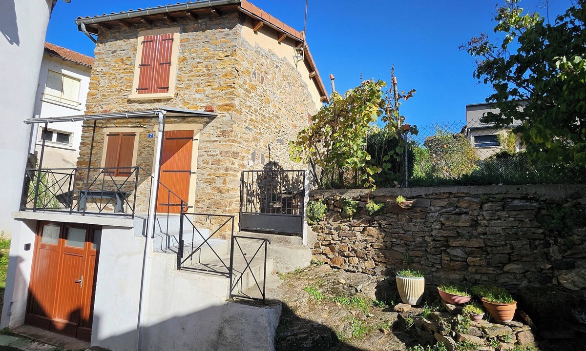 Massiac Villa | Cantalou House
