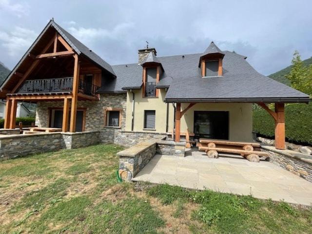 Guchan Ski Chalet | Châlet Haut de Gamme Pyrenees