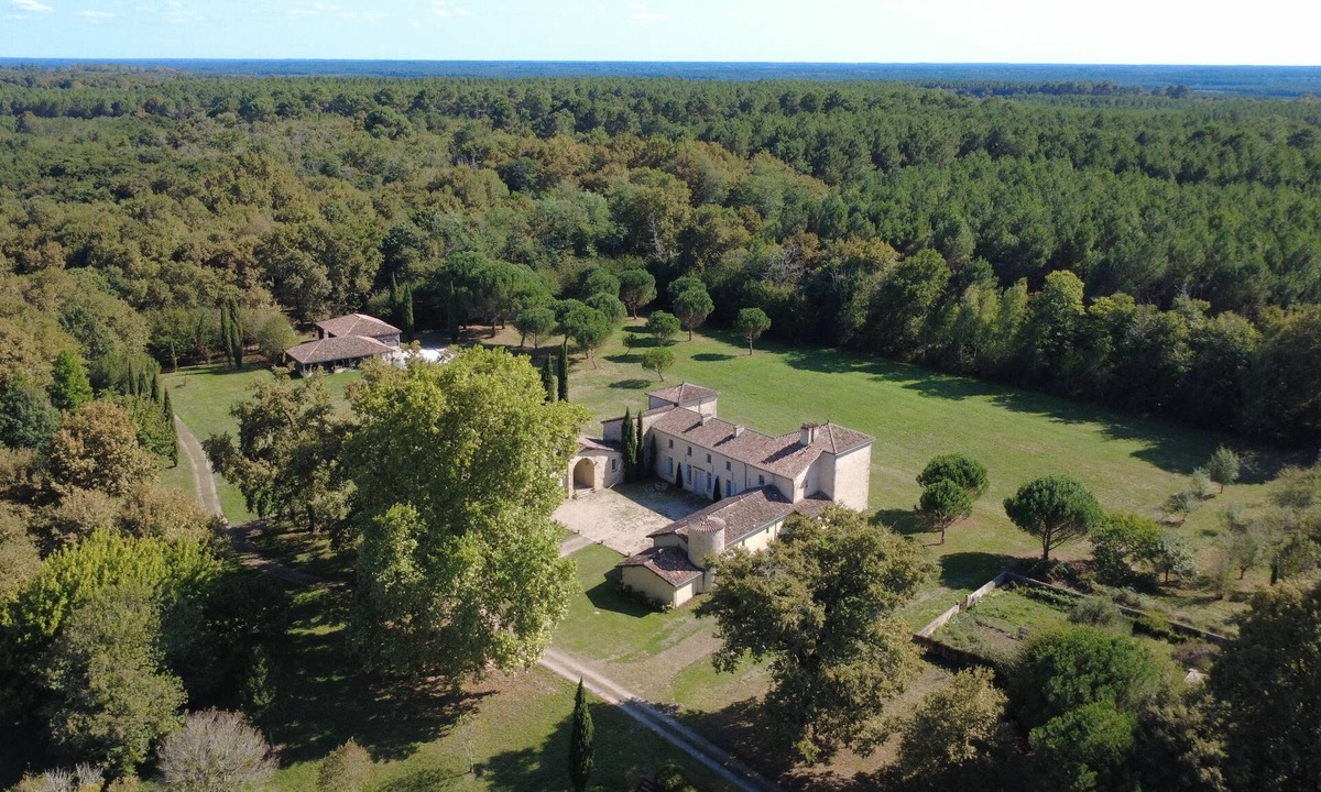Pompejac Other | Château de La Salle + Pool House