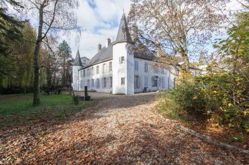 Seurre House | Château de Seurre No Boring People