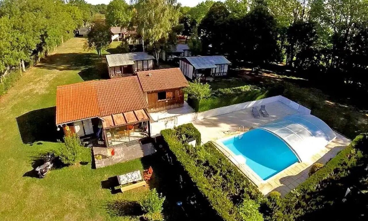 Loubeyrat Ski Chalet | Chalet 3 étoiles - Piscine - ccbgaie