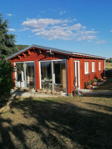 Egliseneuve-des-Liards Ski Chalet | Chalet accueillant à Égliseneuve-des-Liards avec jardin