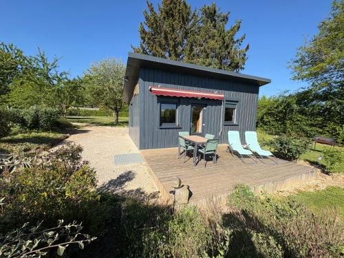 Saint-Denis-sur-Ouanne House | Chalet au calme avec terrasse sur belle propriété