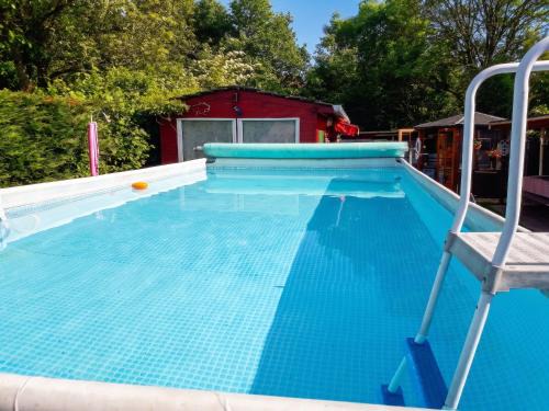 Molinot Ski Chalet | Chalet de charme à Molinot + Piscine privée