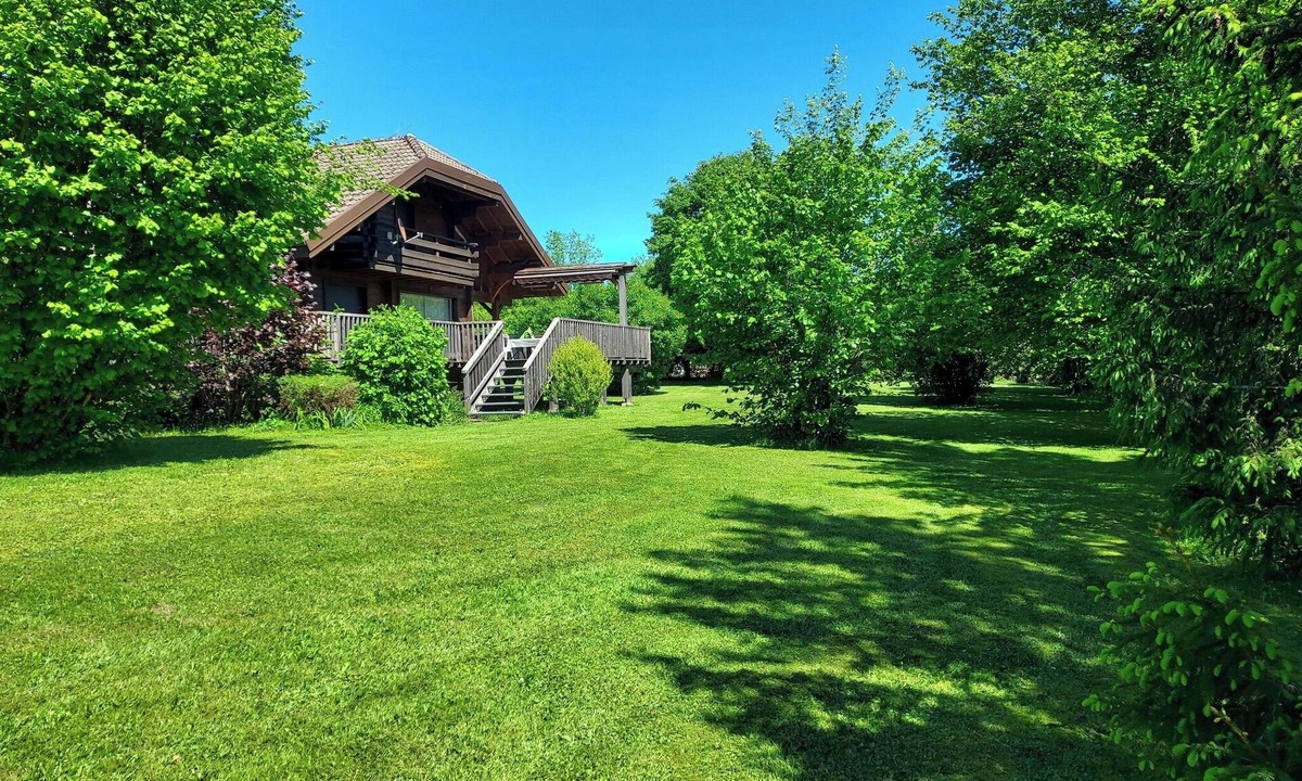 Marigny Ski Chalet | Chalet de Charme -100m² - Gîtes les 4 saisons - Lac de Chalain