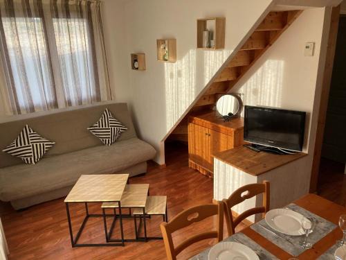 Saint-Etienne-en-Devoluy Ski Chalet | Chalet Duplex 3 Pièces 6 Pers à Superdevoluy avec Terrasse - FR-1-504-676