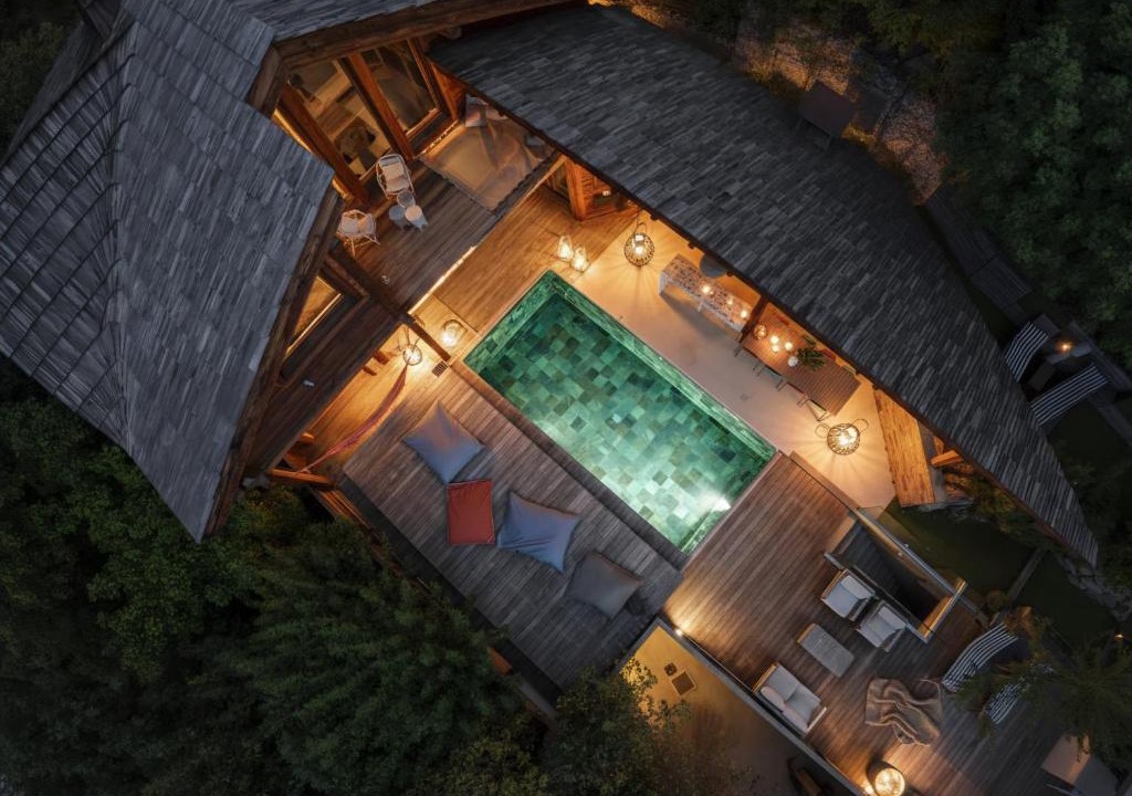 Briancon Ski Chalet | Chalet FLOCON Serre Chevalier cinéma sauna jaccuzi, piscine été