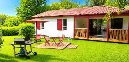 Hasparren Ski Chalet | Chalet HABIA TXIKIA 4 pers, neuf, sur Hasparren, calme, avec piscine et climatisation, Pays Basque
