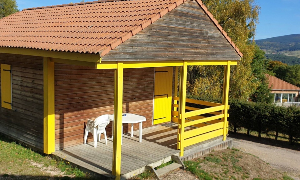 Blavignac Ski Chalet | Chalet Mimosa with Mountain Views, Shared Pool, and Wi-Fi