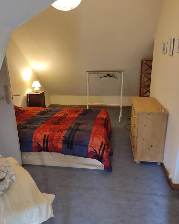 Ivoy le Pre House | chambre chez l'habitant ,bleue, maison ancienne