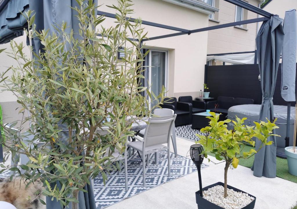 Ouest House | Chambre chez particulier proche du circuit 3