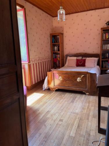 Sarrazac Bed & Breakfast | Chambre d'Hôtes Douceur 2 pers Piscine et Spa