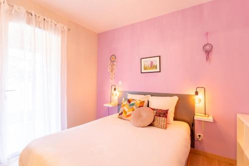 Aroue-Ithorots-Olhaiby Bed & Breakfast | Chambre - Orchis