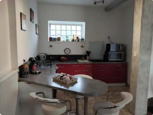 Pouzac House | Chambre spacieuse dans maison