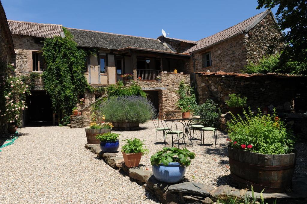 Mirandol-Bourgnounac Bed & Breakfast | Chambres d'Hôtes Le Puits d'Amour