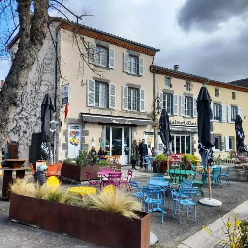 Saint-Saturnin Bed & Breakfast | Chambres d'hôtes du Bistrot d'ici