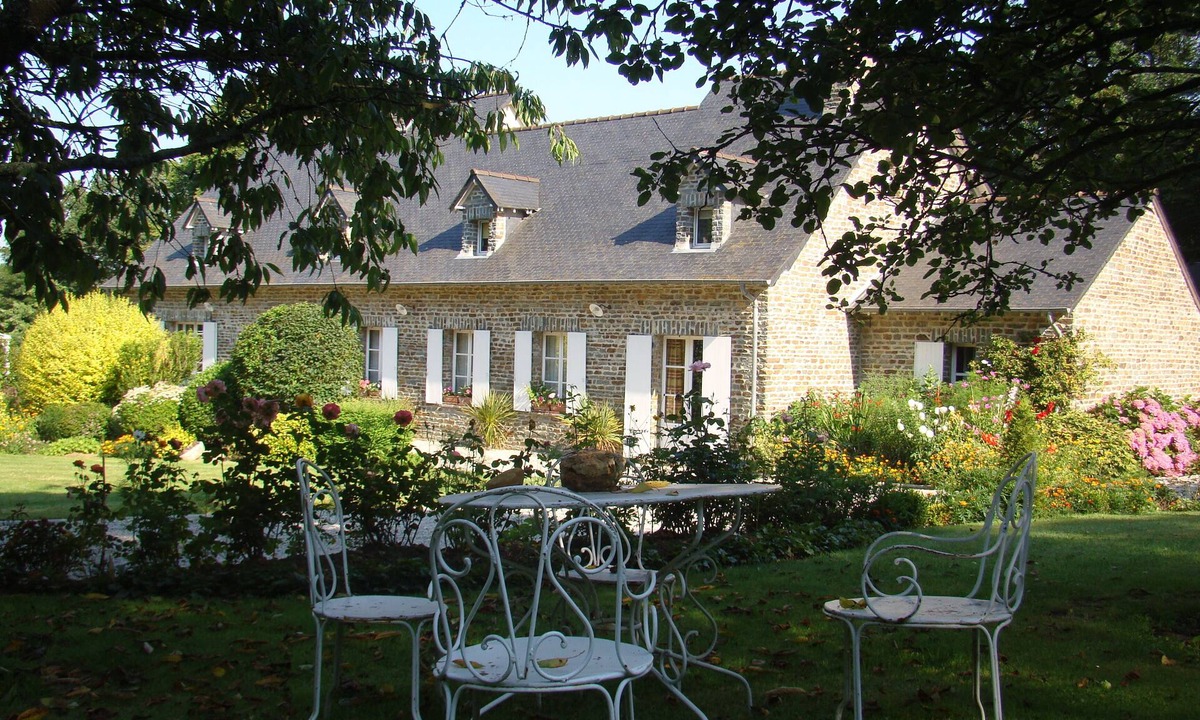 May-sur-Orne Bed & Breakfast | Chambres d'hôtes La Bruyère