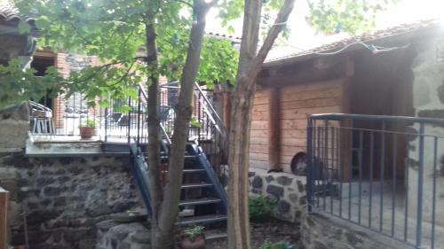 Le Monastier-sur-Gazeille Bed & Breakfast | Chambres d'hôtes du Rebemol