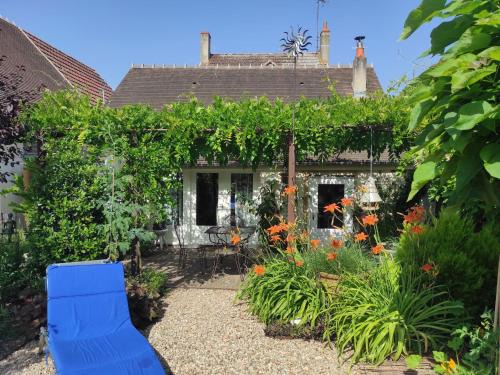 Drevant House | Charmant gîte douillet avec jardin et Wifi à Drevant - FR-1-586-25