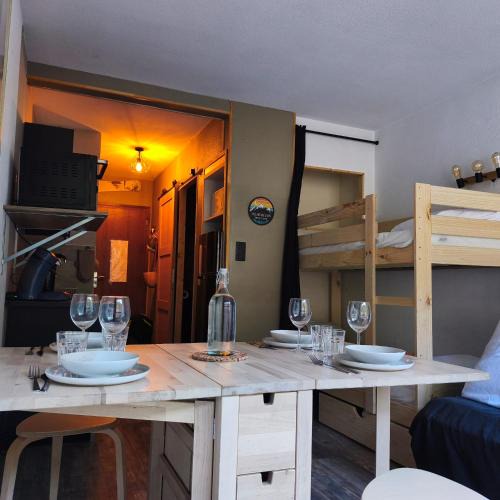 Villard-de-Lans Apartment | Charmant studio au pieds des remontées mécaniques.