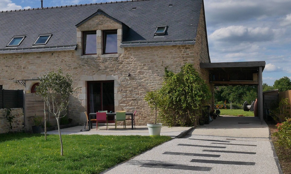 Surzur House | Charmante Longére