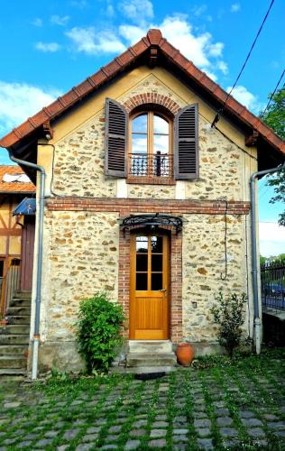 Bois-le-Roi House | Charmante Maison d'Hôtes avec Parc, entre Seine et Forêt de Fontainebleau et à 30mn de Paris