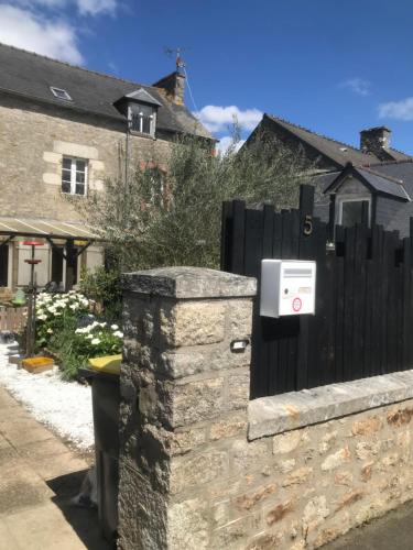 Lehon House | Charmante maisonnette proximité cité médiévale et bords de Rance