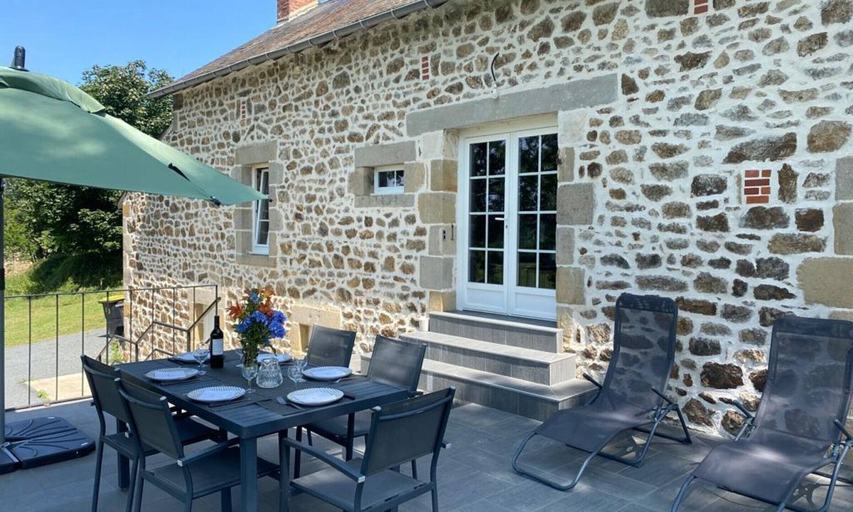 Marcillat-en-Combraille Cottage | Charming renovated country house in Marcillat, garden and terrace