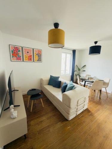 Valencay Apartment | Charming apartment close to Château de Valençay
