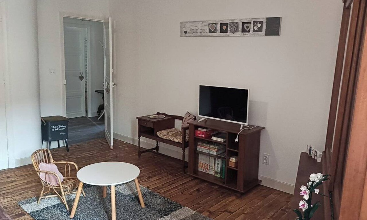 Escouloubre-les-bains Apartment | Charming Apartment for 4–6 People Perfect for hiking and skiing enthusiasts.