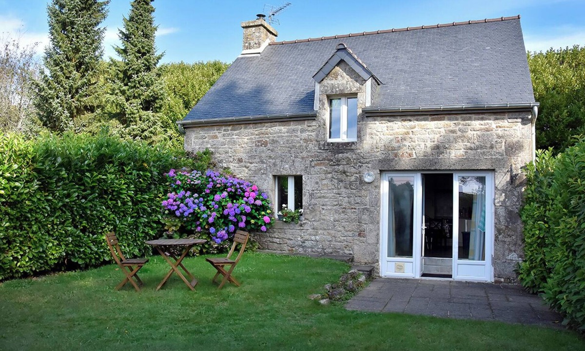 Seglien House | Charming Breton house in peaceful setting, close to Lake Guerledan