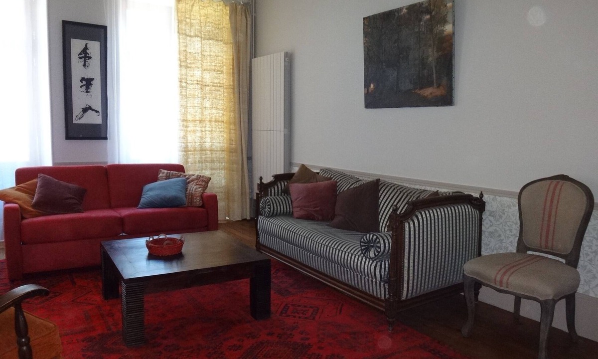 La Charite-sur-Loire Apartment | Charming cottage - historic district and edge of the Loire (4/5 people)