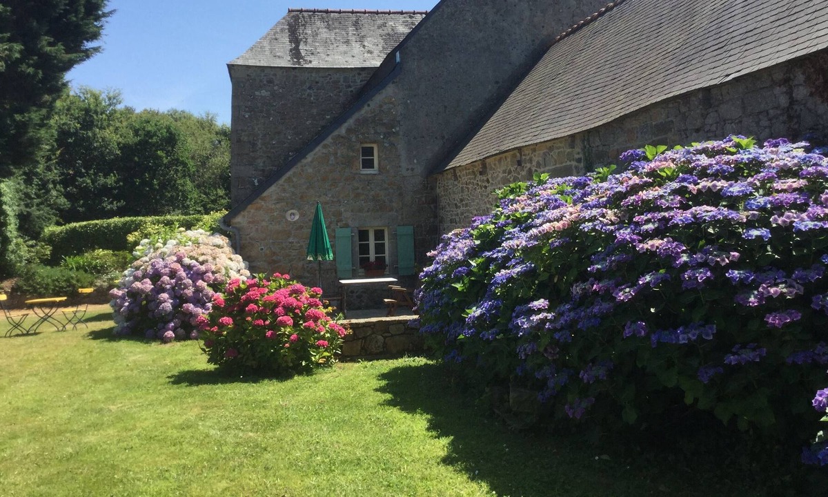 Trelevern Bed & Breakfast | Charming chambre d'hôtes in a rugged 19th-century farmhouse