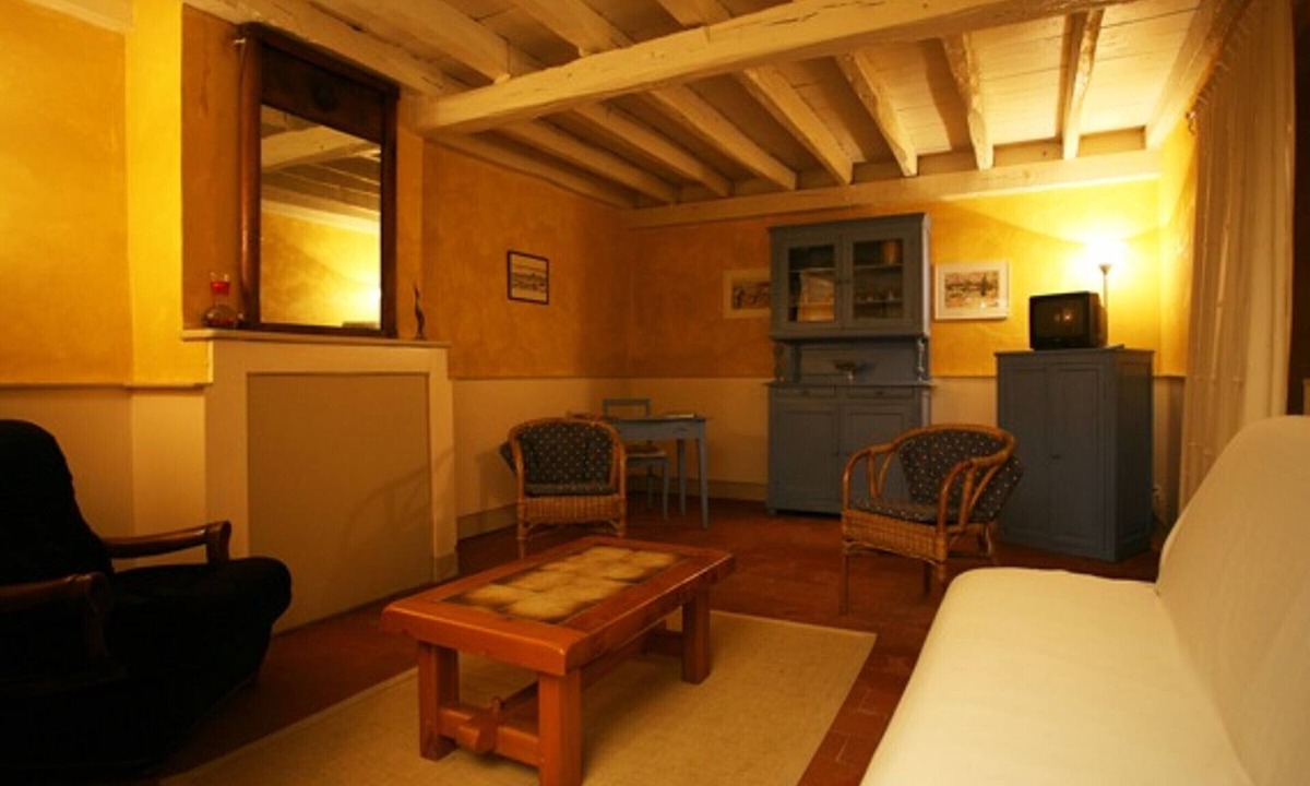 Le Veurdre Cottage | Charming cottage at the castle, Le Veurdre