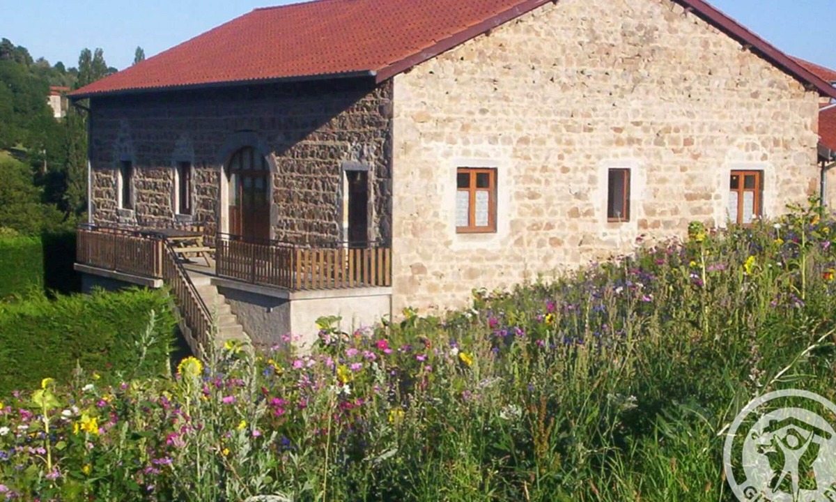 Gumieres Cottage | Charming cottage for 11 with pets allowed and wood stove, Livradois-Forez