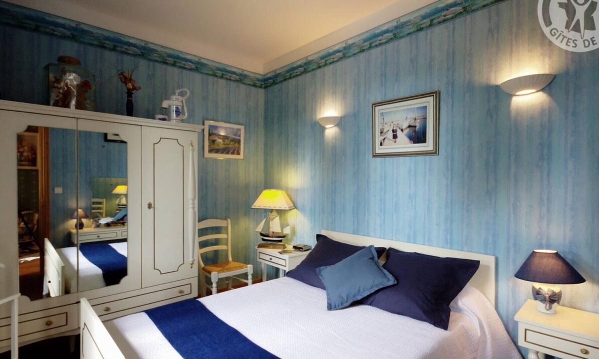 Bussieres Cottage | Charming Cottage with Terrace and Garden, Pets Welcome