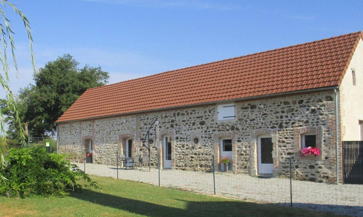 Cressanges Cottage | Charming Country House with SPA and Games