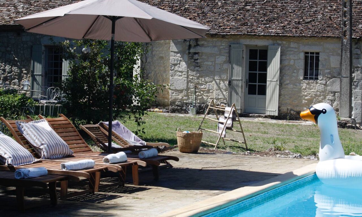 Plaisance Cottage | Charming Dordogne Cottage for Six Persons with Pool near Bergerac & Issigeac ⭐