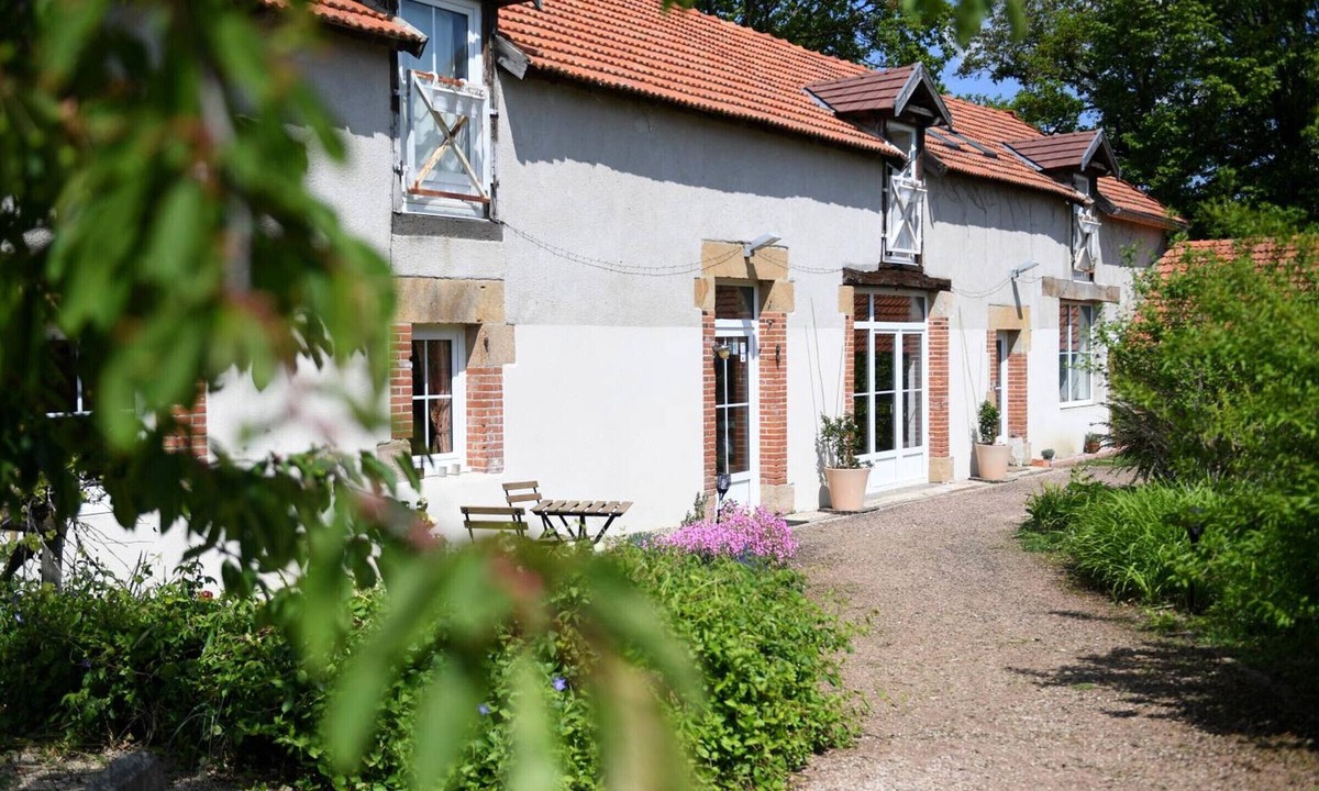 Gouise Cottage | Charming farmhouse with garden and fireplace in Gouise