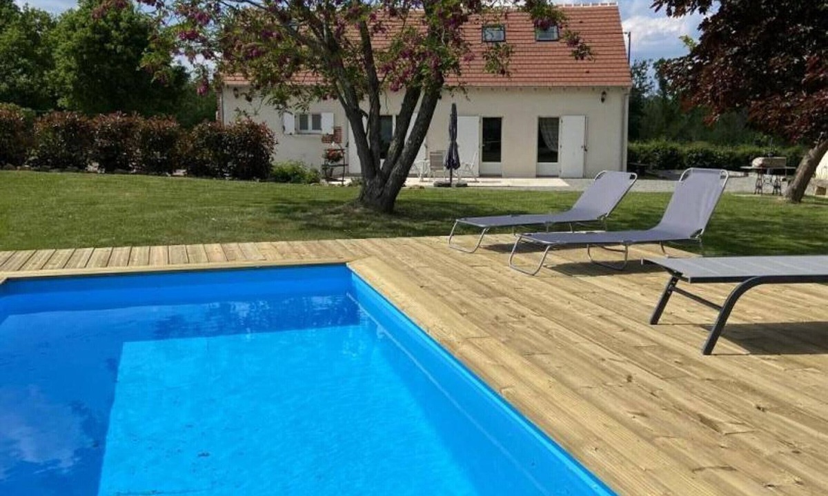 Louroux-Hodement Cottage | Charming house with pool and air conditioning in Haut-Bocage