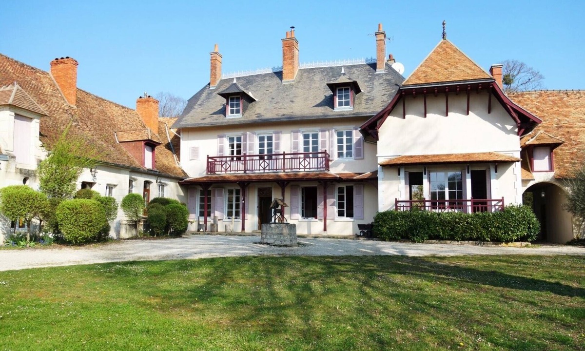 Saint-Satur House | Charming Holiday Home in Sancerre – La Mésangerie