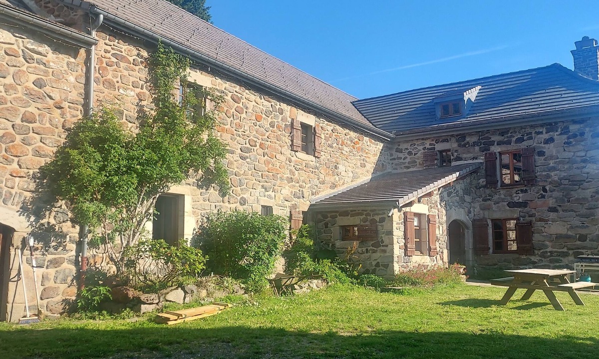 Montagne d'Ardeche House | CHARMING HOUSE 17 PEOPLE
