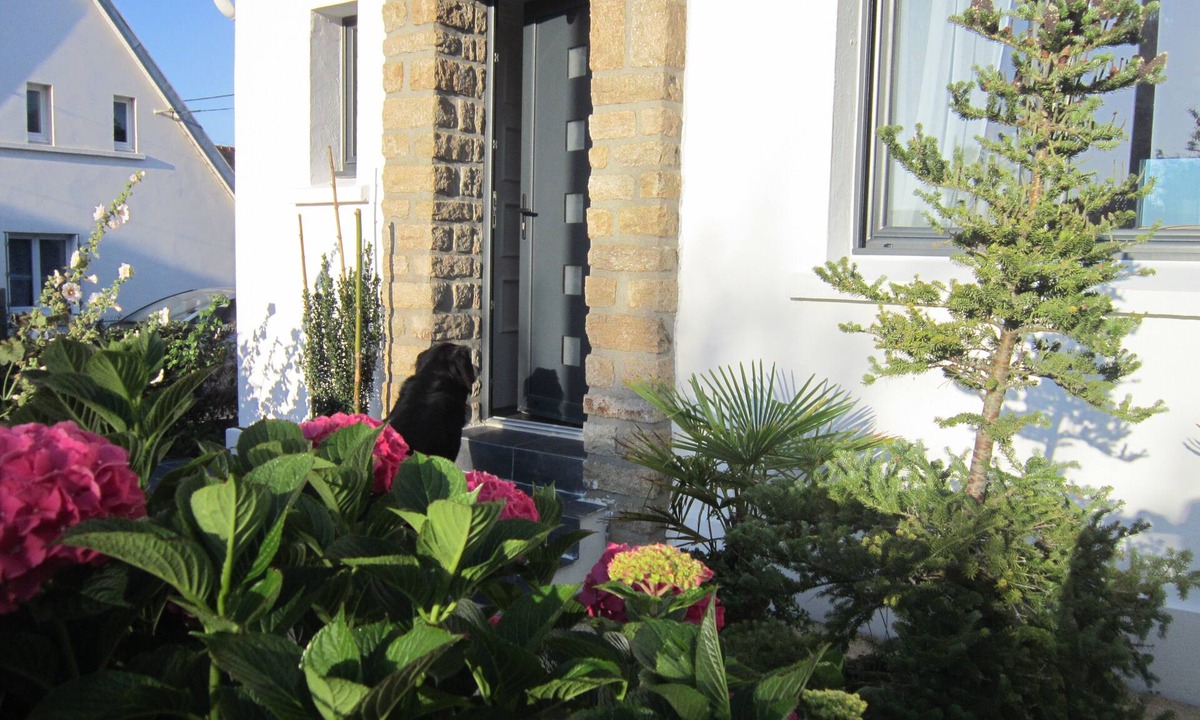 Concarneau House | Charming house, 3*, 400m from the beach, GR34 and thalasso baths