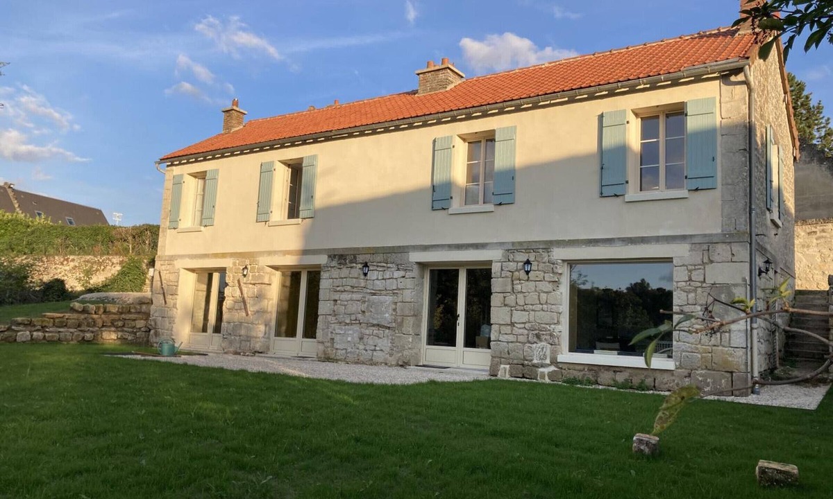 Buzancy Cottage | Charming house with garden, pets welcome and parking near Soissons