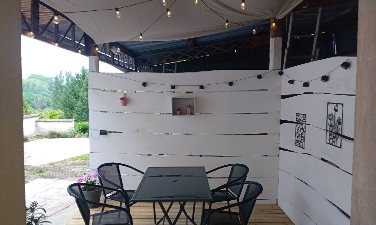 Chenevelles Apartment | Charming renovated studio in quiet location with terrace near Futuroscope