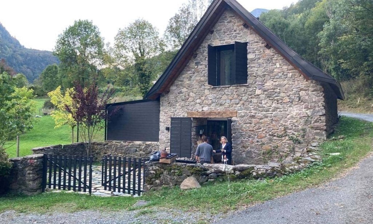 Borce House | Charming Rustic Borda in the Pyrenees
