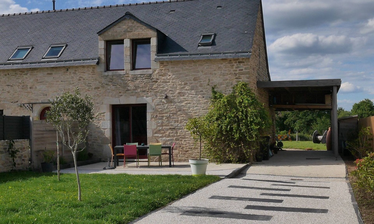 Surzur House | charming semi-detached farm near Rhuys peninsula